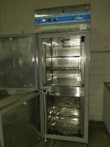 Холодильно-морозильна шафа COOL COMPACT